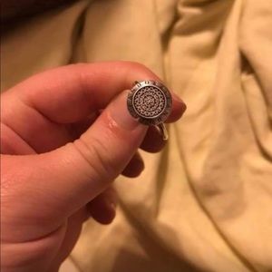 Pandora Ring